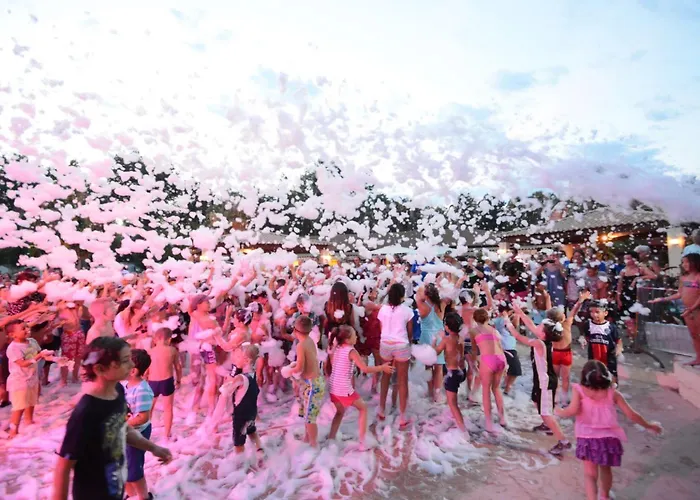 Parque de Campismo Playa Del Sol 6p 3bdrms 2bthrms